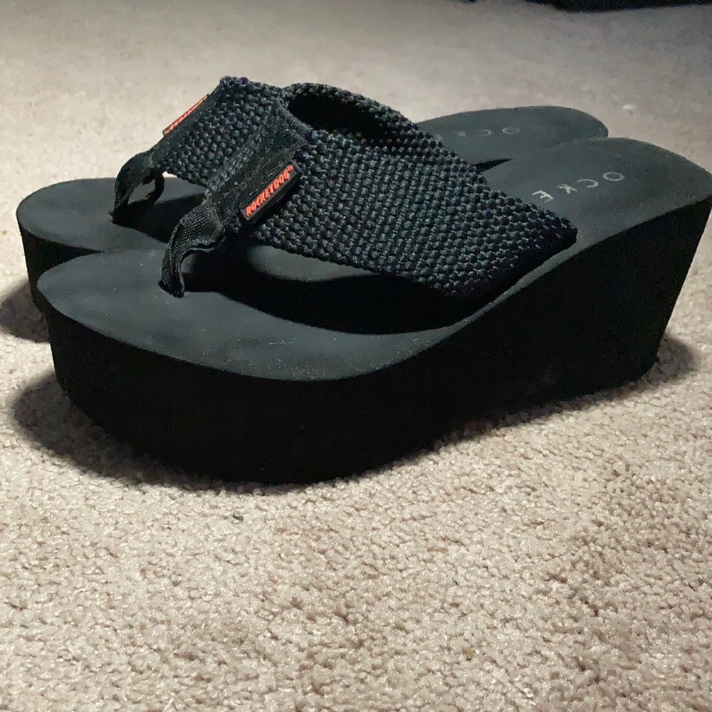 Rocket Dog Black Wedge Flip Flops 3” Heel